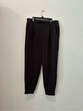 athletic Pants size large